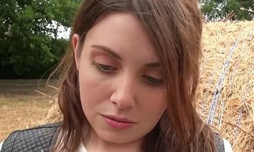 Дипфейк: Элисон Бри в дв…