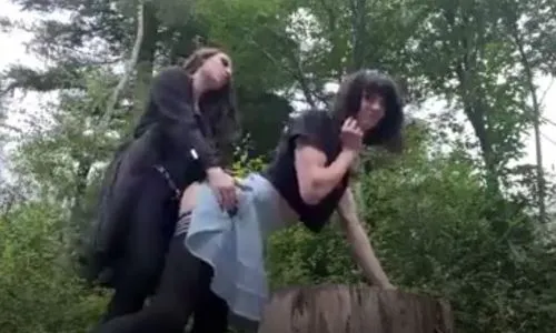 Хозяйка в страпоне траха…